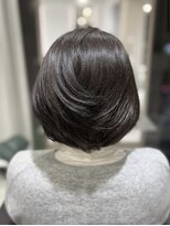 アンベリールフルー(EMBELLIR fleur)&nbsp;上品なグラボブ×艶グレイカラー　30代40代50代