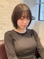 コル(col oodori) くびれボブ×艶グレージュ