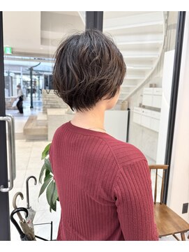 エブリ(evri) ショートボブ　ボブ　パーマ　ショートレイヤー　髪質改善　前髪