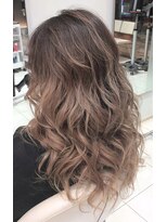 ケンジ 平塚 アネッタ(KENJE annetta)&nbsp;可愛いよりもかっこいい♪blondehair