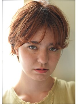 ユノ(juno) くせ毛風ニュアンスパーマショート×オレンジベージュカラー★