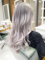 デイズ(days)&nbsp;ホワイトアッシュベージュ3Dカラー☆ブリーチWカラーモード