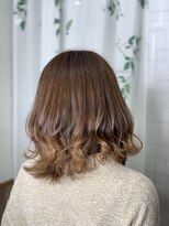 リトル(Re:tle)&nbsp;【河野有希】ミルクティベージュのグラデーションカラー