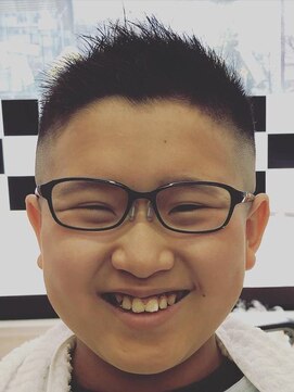 ヘアサロン シュウ 【戸田公園5分/メンズバーバー】キッズカット