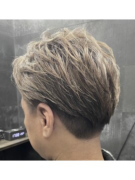 エーデルシェーンハイト(EDEL schonheit) Sハイライト×アッシュベージュ×ツーブロック