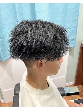 フォーコーナーズカットショップフェイビーズ 名古屋西(FourCornersCutShop favey's) 波巻きツイストスパイラルパーマ