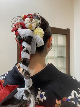 ラ ヴィナチュレル(La vie neturelle) ヘアアレンジ