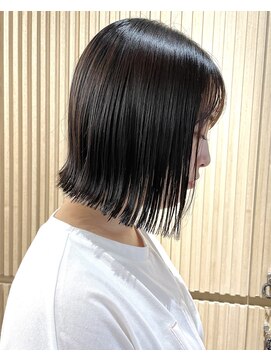 ロンドプロフィール 浦和(Lond profil) 透明感ワンカラー　切りっぱなしボブ