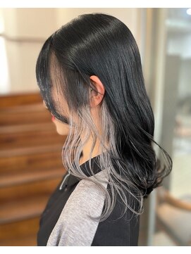 エッジ 下北沢(edge.) イヤリングカラー　ホワイトシルバー　edge.下北沢