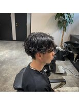 クラージュ(Courage)&nbsp;センターパート×ツイストスパイラルパーマ