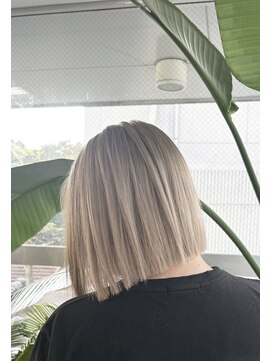 オルオル(OLU OLU) ホワイト ベージュ