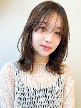 スタートウキョウ 渋谷(STAR TOKYO) ミディアムレイヤー韓国風再現性レイヤーシースルーバング