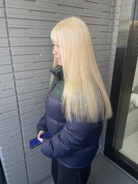 アーティ(aaty) ブロンドヘア