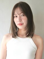 セミディモテ髪ナチュラルカール外ハネボブ似合わせカット