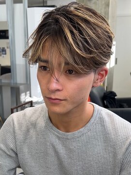 キング(K!ng) 縮毛矯正髪質改善ハイライトレイヤーカット枚方美容室エクステ