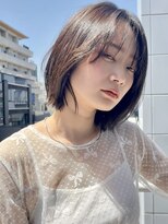 イヴォークトーキョーオーサカ(EVOKE TOKYO osaka)&nbsp;レイヤーボブ 外はね 切りっぱなし シースルー 簡単セット