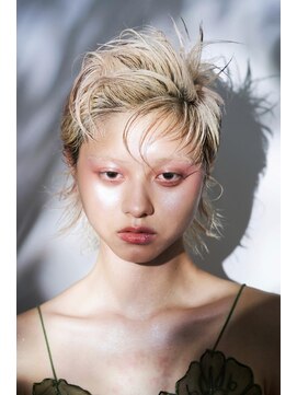 ベルタ バイ アルテフィーチェ(belta by artefice) スタイリッシュウルフショート