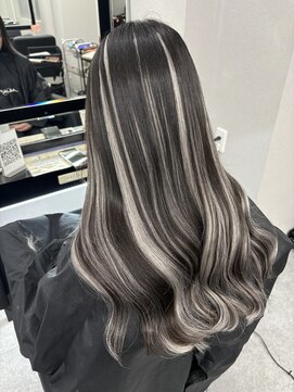 ベルグローアルファ(BELLE GROW ALPHA) レイヤーカット/ミルクティーグレージュ/ダブルカラー/エクステ