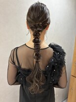 ハイヴィー(Hivi)&nbsp;玉ねぎ編み下ろしヘア