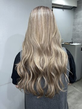 オリ(‘Oli) 外国人風ハイライト