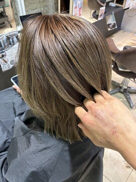 白髪ぼかしシャドールーツ