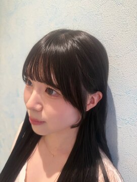 リア(Lia) 顔周り酸性ストレート＆カット