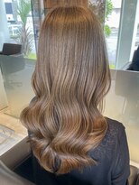トップヘアー ミカワアンジョウ 安城(TOPHAIR MIKAWA ANJO)&nbsp;三河安城髪質改善韓国風ロングヨシンモリキャラメルベージュ30代