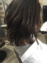 トルネード(TORNADO) 外国人風ボブ ハイライトバレイヤージュ グレージュ 白髪ぼかし