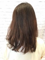 ミーティア バイ クアトロ(Meteor By QUATRO) 抜け感のあるラフ&ピュアロング