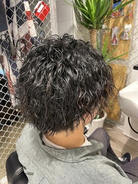 リバティシェアバーバー 銀座(LIBERTY SHARE BARBER) ツイストスパイラルパーマ/銀座/ツーブロ/ニュアンスマッシュ