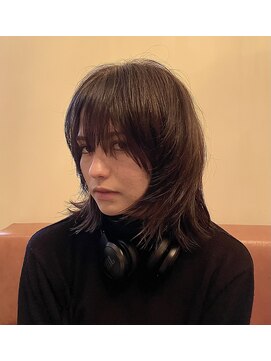 ムーム(Momb) レイヤースタイルカット