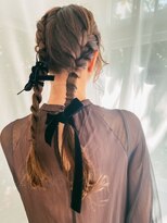 シア(sia)&nbsp;【sia】ベロアリボンツインアレンジ