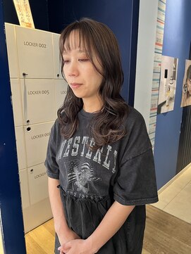 コワファースト 大分(COIFF1RST) シースルーバングのグレージュカラー