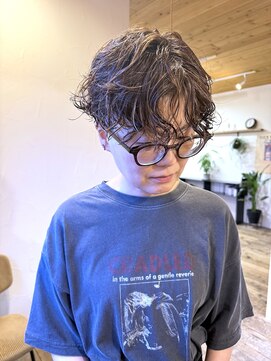 アルティスコ(artisco) ショートパーマ