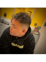 クイーンズバイジェントルマンバーバー(queens by gentlemanBarber) Uchi style