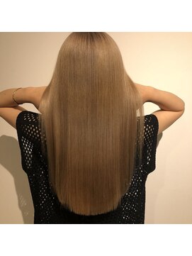 アグラントープ(a Gland taupe) 触りたくなる美髪☆大人可愛い透け感ベージュ　ストレートロング