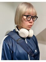 ヌウ(nuu) 〈生平〉ハイトーンボブ/ダブルカラー/ホワイトブロンド