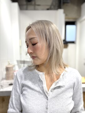 YAMATO ホワイトグレージュ　色白効果　白髪ぼかし対応可能