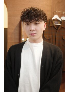 エディ(Edy) メンズスペインカールマッシュ刈り上げケアパーマ眉毛カット岡山