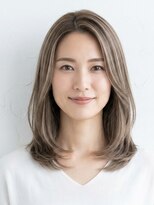 と和 巣鴨&nbsp;ツヤ感外ハネ×ベビーライトのグレージュミディアム