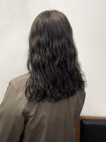ニル(NiL)&nbsp;艶髪ロングパーマ