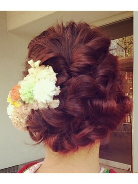 フラップ(Flap) ゆるふわ編込みアレンジ