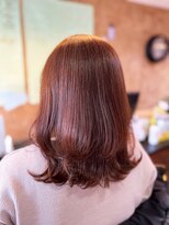 アークスヘアー&nbsp;大人可愛い切りっぱなしひし形レイヤーカットピンクヘア