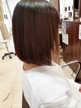 ブランシェ 名鉄小幡駅前店 酸性ストレートさらさらボブスタイル