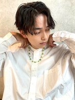 ディッセンバー 神宮前(December)&nbsp;刈り上げセンターパート/前下がり/ニュアンスパーマ/ナチュラル