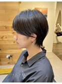 耳掛けマッシュショート