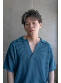 決めすぎないラフなショートスタイル