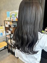 アチーブリス(achieve Liss)&nbsp;暗髪アッシュカラーロング 20代30代40代透明感大人可愛い