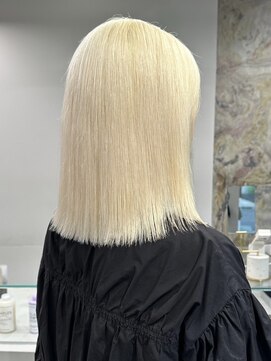 ソル ジングウマエ(SOL JINGUMAE) ミルクティーベージュレイヤーインナーカラーグレージュカラー