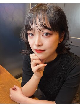 ヘッズ 高木瀬店(HEADS) 切りっぱなし外はねミディアム